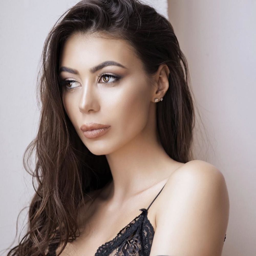 Meet your Posher, Anastasia